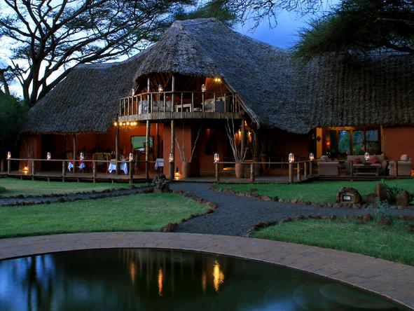 Tawi Lodge - Exterior
