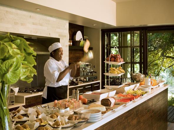 Phinda Forest Lodge - interactive kitchen