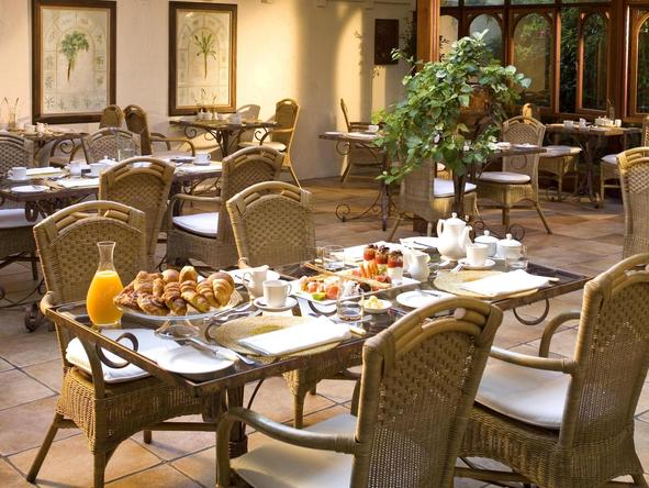 Hunters Country House - breakfast room