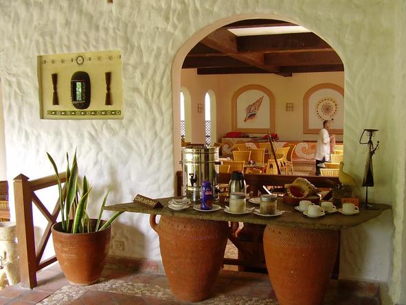 Pinewood Village Beach Resort - Bar.