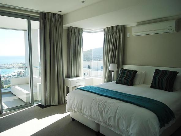 The Crystal - Bedroom 3