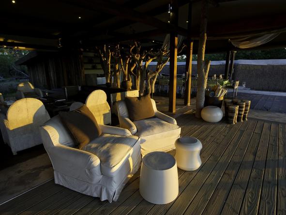 Kings Pool Camp - lounge