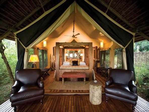 Kichwa Tembo Bateleur Camp - tent exterior