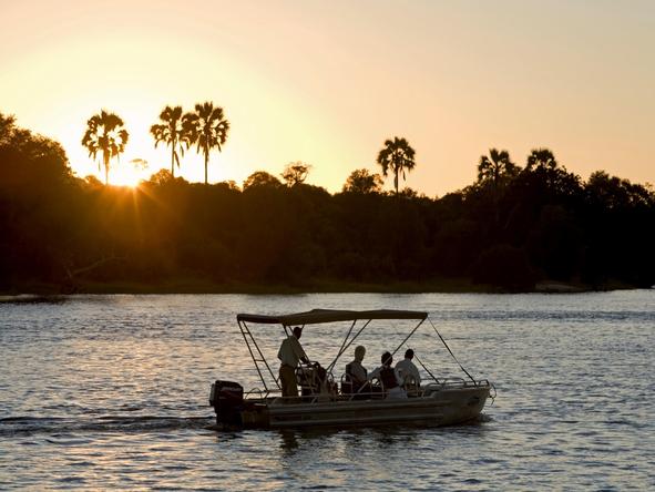 Sussi and Chuma Lodge - boat cruise
