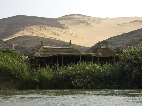 Serra Cafema Camp - exterior river view