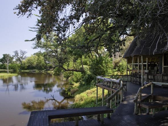 Savuti Camp - walkway