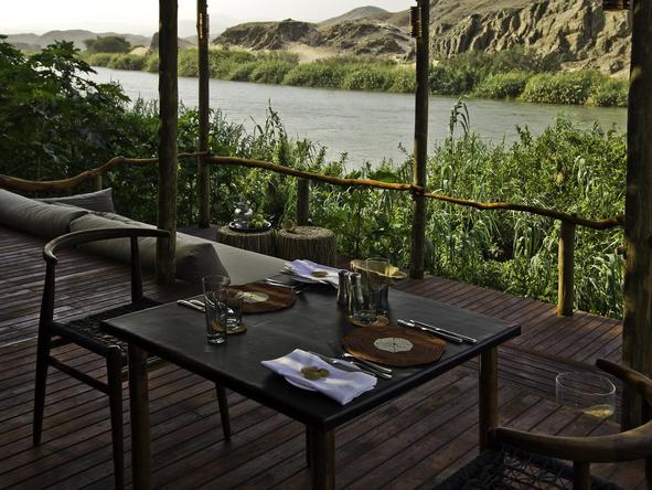 Serra Cafema Camp - outdoor dining