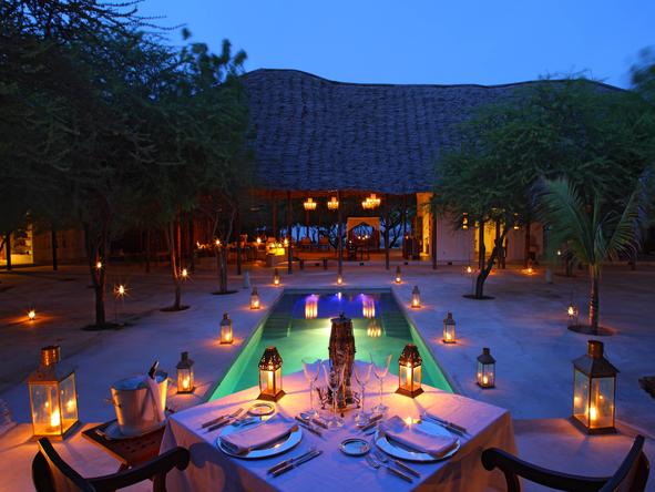 The Red Pepper House - Dining 4