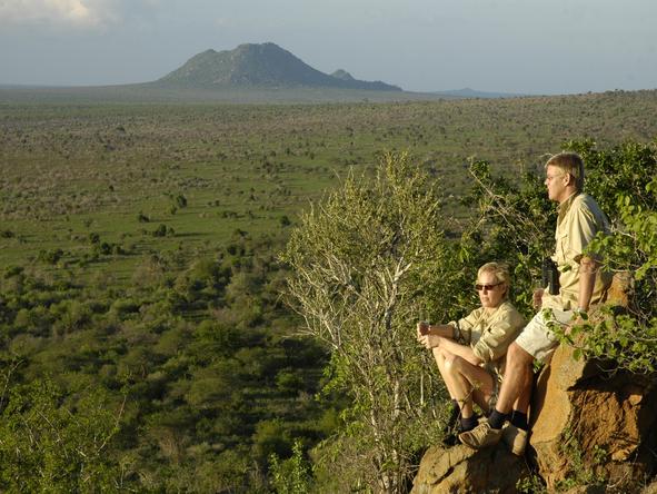 Kilaguni Serena Safari Lodge - hike