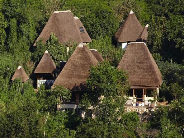 Volcanoes Bwindi Lodge - exterior view