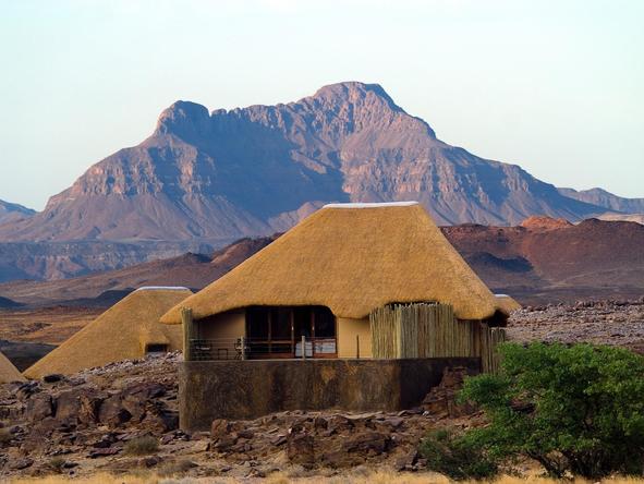 Doro Nawas Camp - exterior