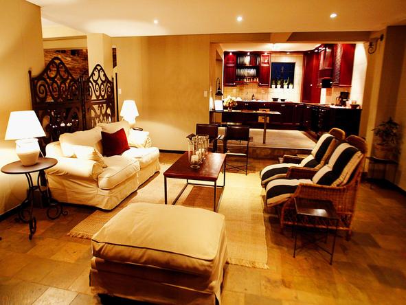 Olive Grove - main lounge