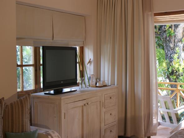 Indian Ocean Lodge - television