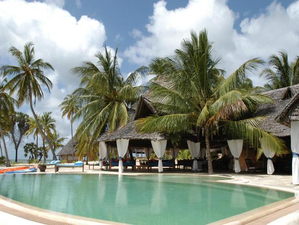 Manda Bay - swimming pool