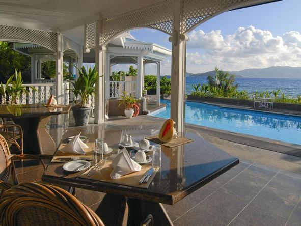 Cousine Island Hideaway - patio