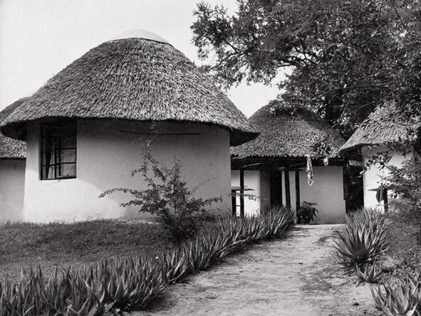 Londolozi Varty Camp - rondavels