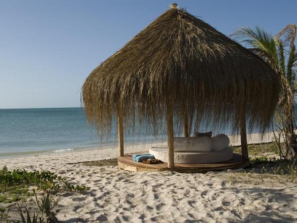 Azura Retreat - gazebo