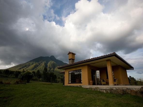 Sabyinyo Silverback Lodge - exterior view