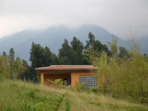 Sabyinyo Silverback Lodge - mountains