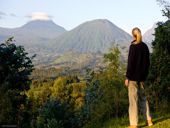 Sabyinyo Silverback Lodge - mountain viewpoint