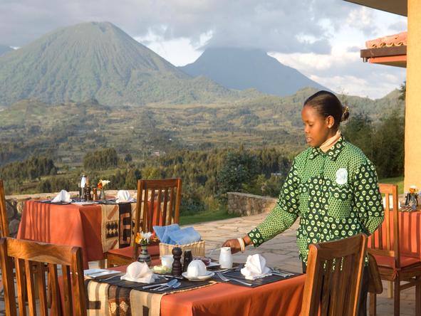 Sabyinyo Silverback Lodge - outdoor dining