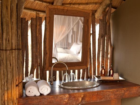 Onguma Tree-Top Camp - bathroom