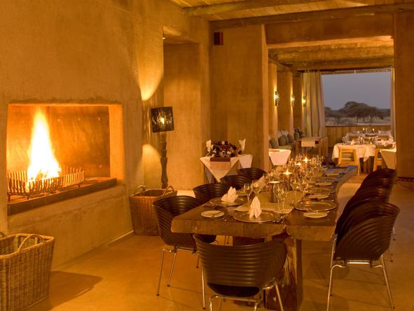 Onguma The Fort - dining room