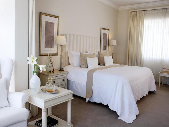 Leisure Isle Lodge - bedroom