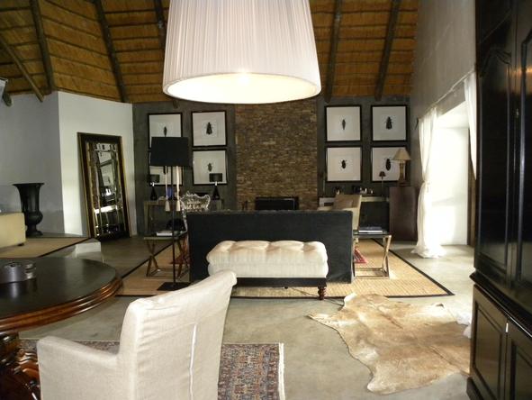 Chitwa Chitwa Game Lodge - Lounge