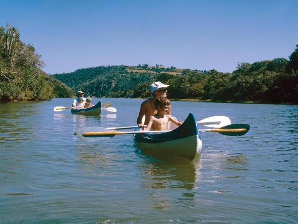 Ukhozi Lodge - family canoe trip