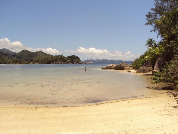 Ephelia Resort - beach swimming