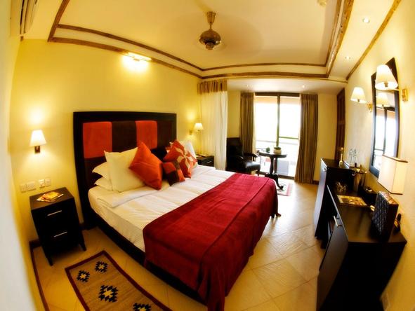 Chobe Safari Lodge - bedroom