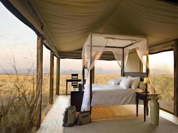 Wolwedans Dunes Lodge - desert bedroom