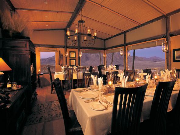 Wolwedans Dunes Lodge - desert dining