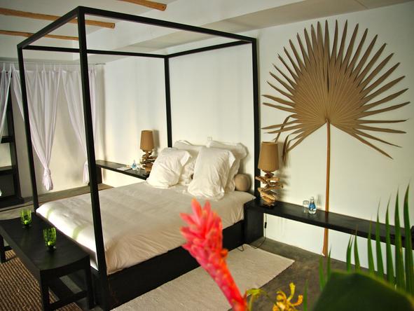 Bliss Hotel - bedroom 1