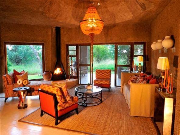 Sabi Sabi Earth Lodge - main lounge