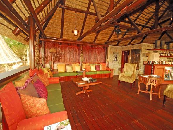 Lugenda Wilderness Camp - rustic lounge
