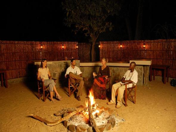Lugenda Wilderness Camp - boma