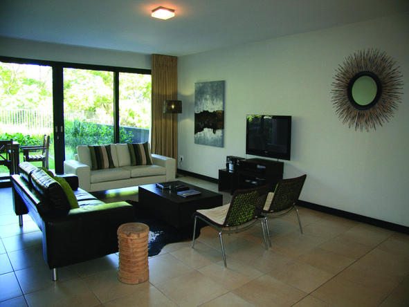 The Glen Apartments - lounge