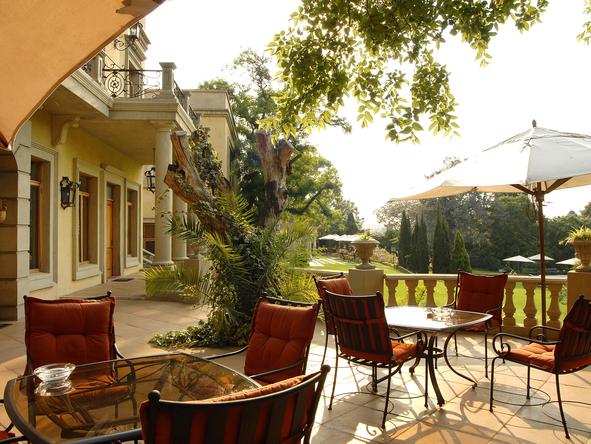 Fairlawns Boutique Hotel - Patio