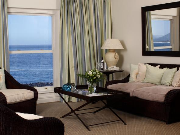 The Marine Hermanus - Lounge 2