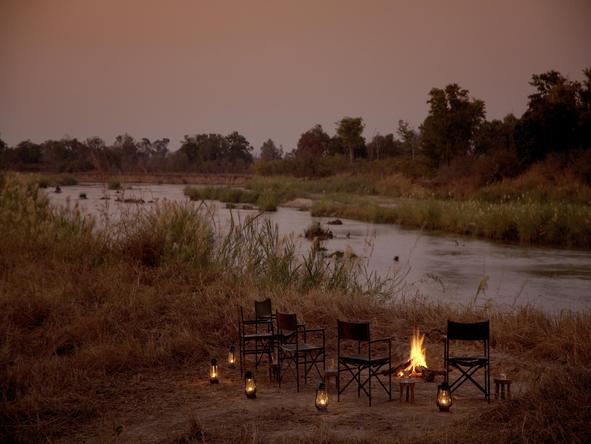 Mwaleshi Bush Camp - boma and sunset
