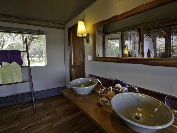 Xigera Camp - bathroom 2