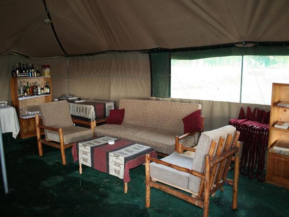 Serengeti Tented Camp - mess lounge
