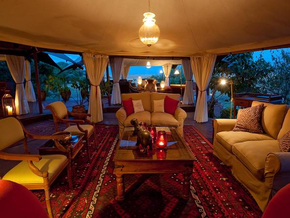 Mara Plains - main lounge