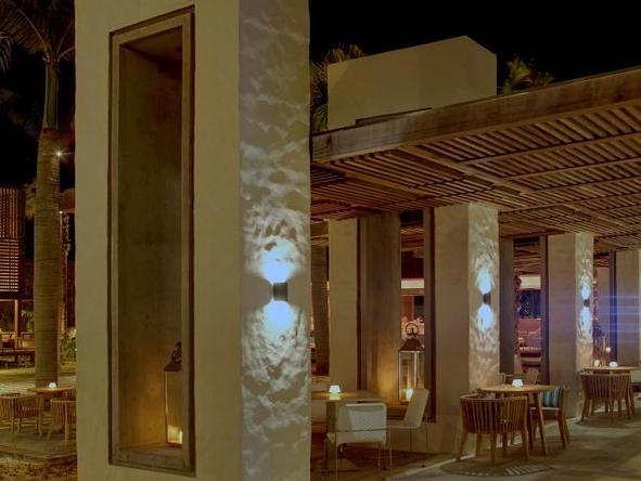 Long Beach - Dining