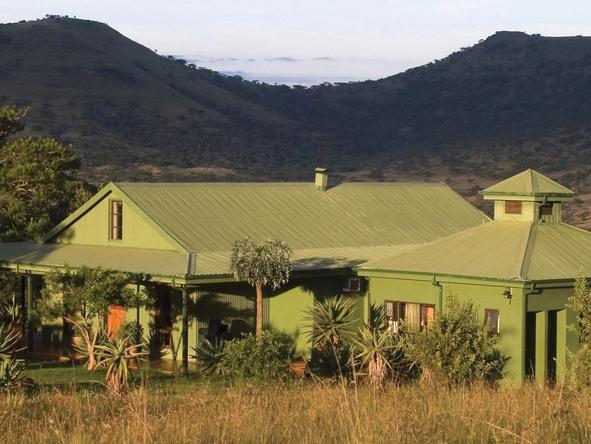 Three Tree Hill Lodge - House