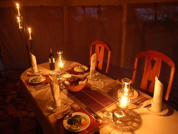 Buhoma Lodge - Dining 