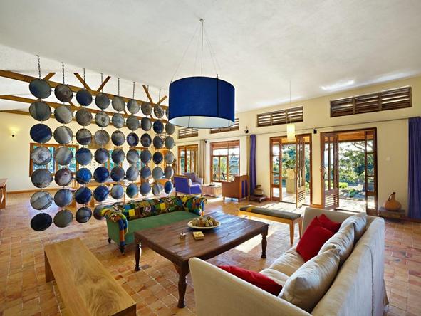 Kyambura Gorge Lodge - Lounge 