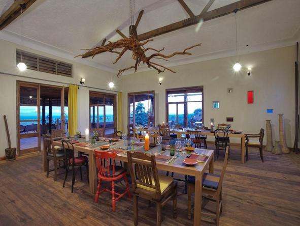 Kyambura Gorge Lodge - Restaurant 